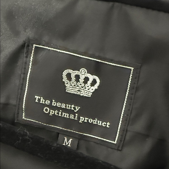 Luxurious Black Cropped Faux Fur Jacket 3/4 Sleeve | M (Fits Small) - Picture 2 of 4